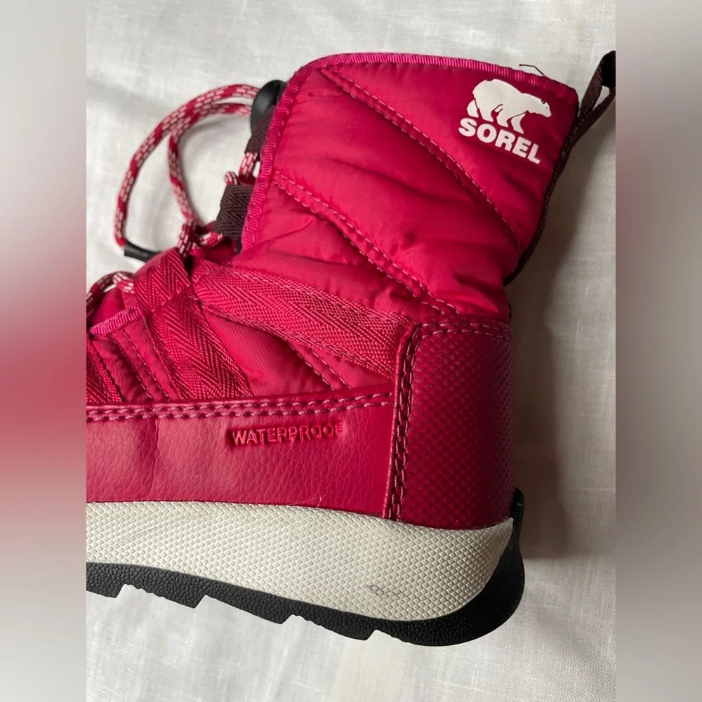 Sorel Girl's Whitney II Waterproof Outdoor Insulated Winter Snow Boots Sz 1 Kids